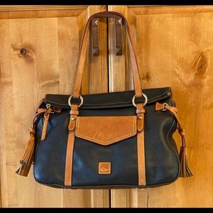 Dooney & Bourke Tote
